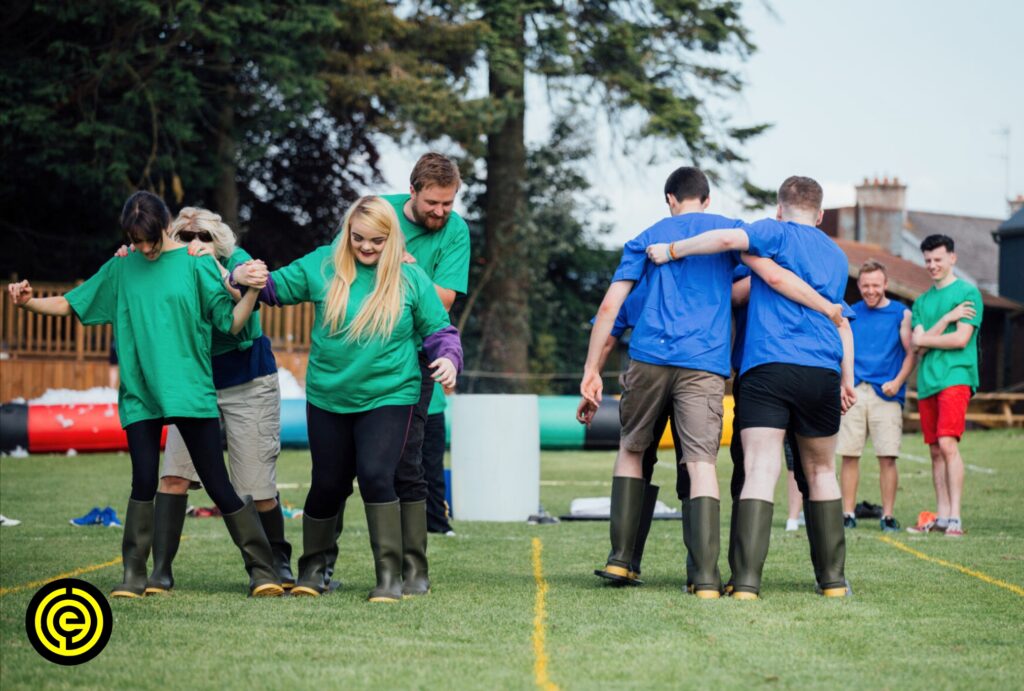 20 Fun Company Outing Ideas To Level Up Team Building